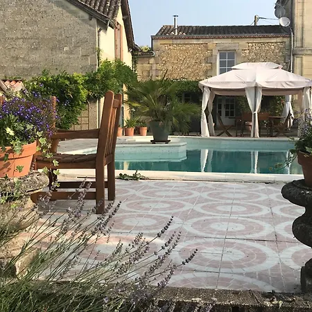 Bed & Breakfast 40 Le Bourg Saint-Ciers-de-Canesse