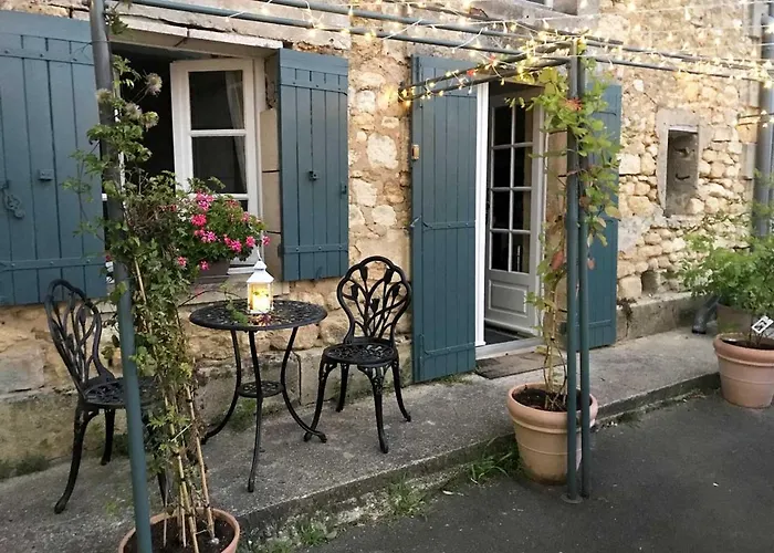 40 Le Bourg 3* Saint-Ciers-de-Canesse