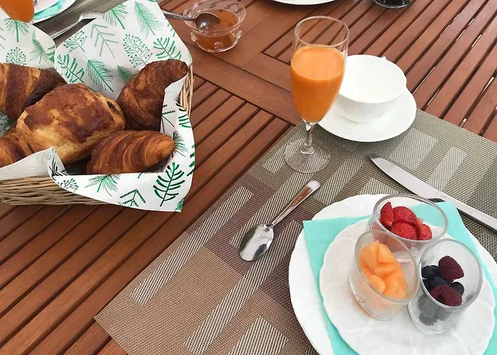 40 Le Bourg فندق مبيت وإفطار