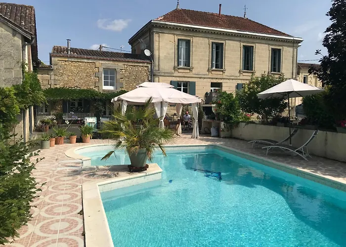 40 Le Bourg فندق مبيت وإفطار 3*